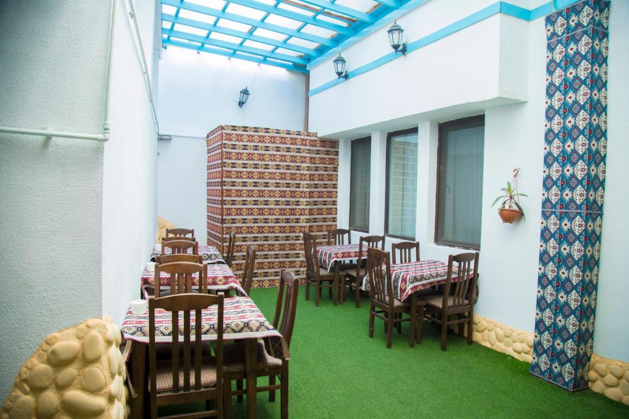 Baku Carpet Hotel Bagian luar foto
