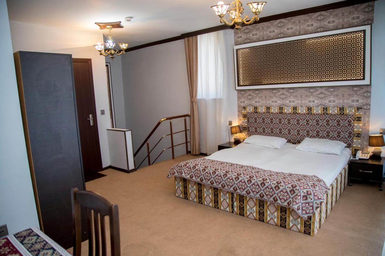 Baku Carpet Hotel Bagian luar foto