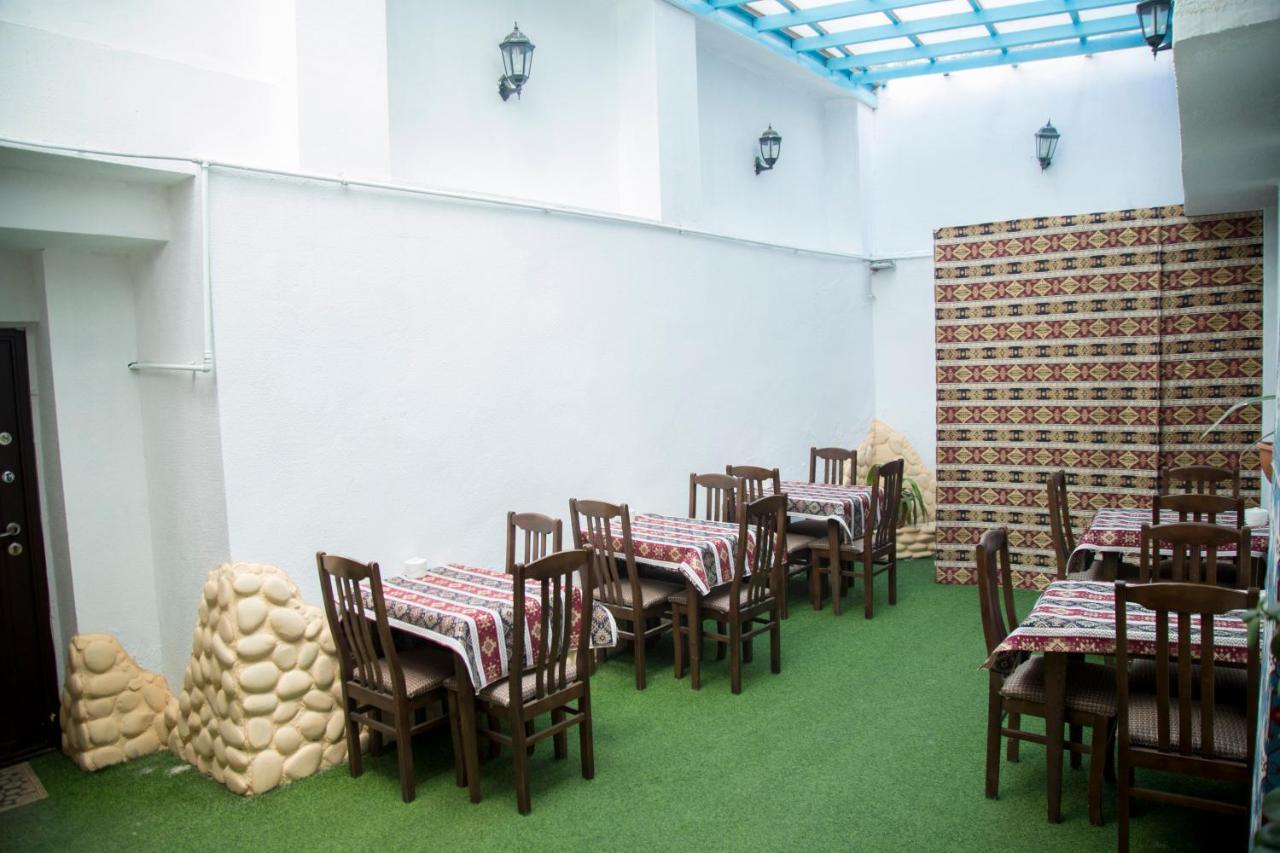 Baku Carpet Hotel Bagian luar foto